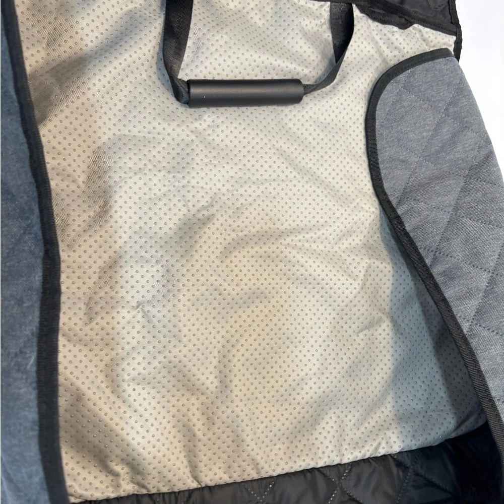 KONG TRAVEL SINGLE SEAT.